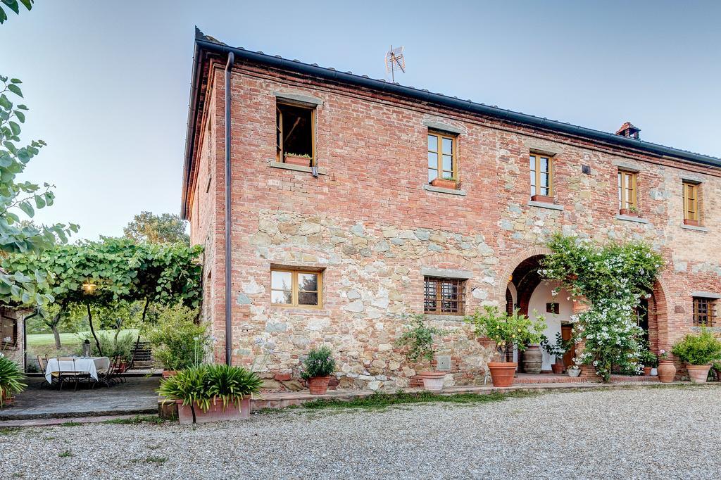 Agriturismo Il Poggiarello Foiano Della Chiana Bagian luar foto