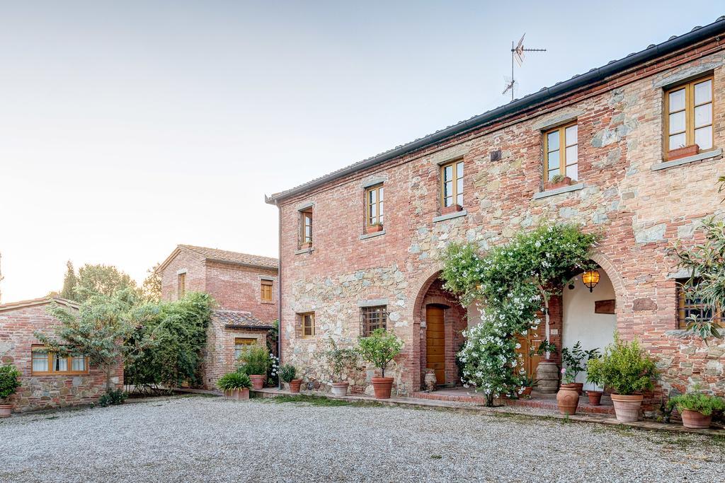 Agriturismo Il Poggiarello Foiano Della Chiana Bagian luar foto