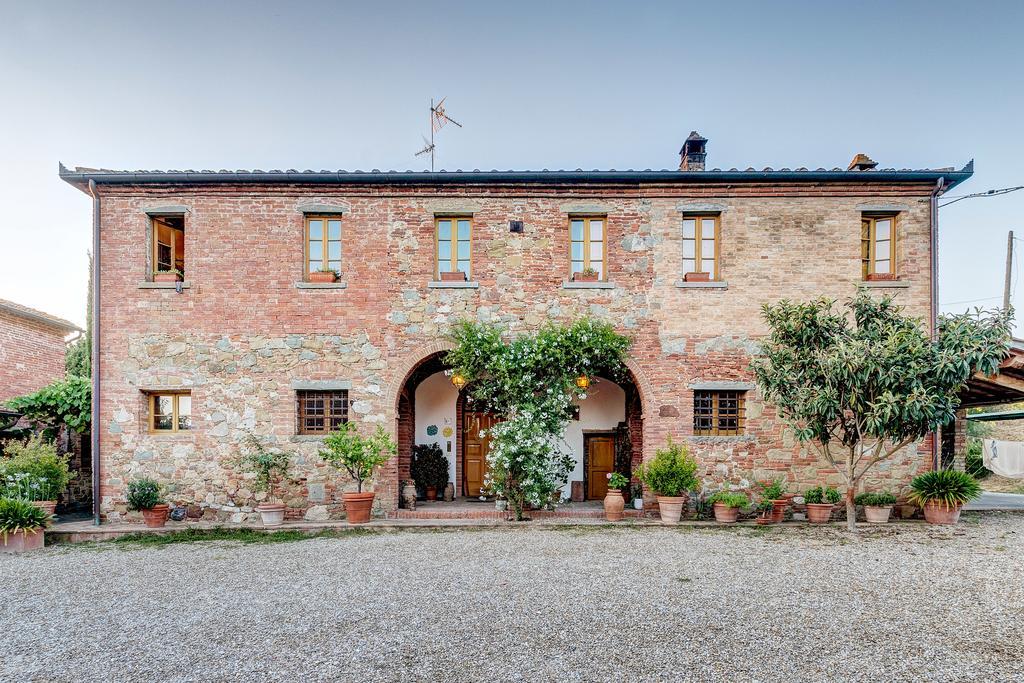 Agriturismo Il Poggiarello Foiano Della Chiana Bagian luar foto